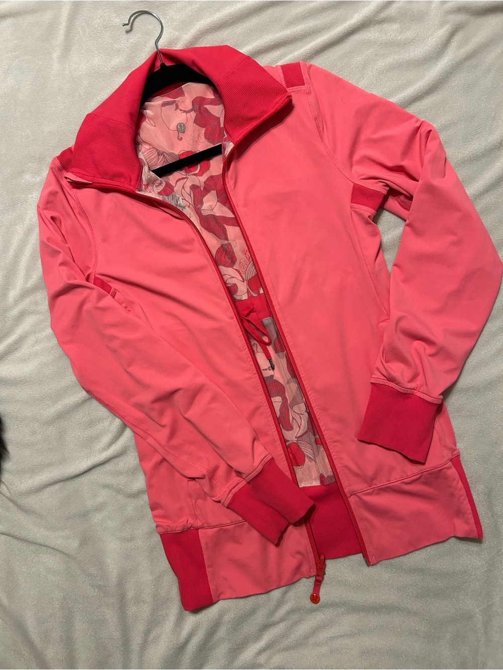 Lululemon “reversible” Pink floral Zip-Front Active Jacket